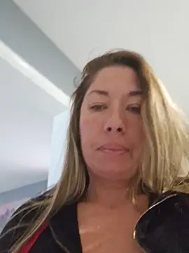 MiraKisss webcam