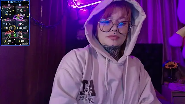 MelodyPrive live cam on StripChat