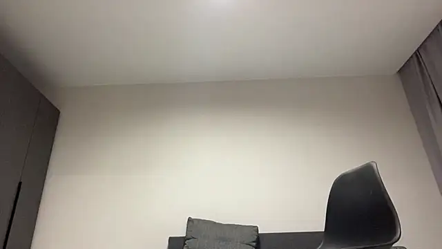 xXMelanieseXx live cam on StripChat