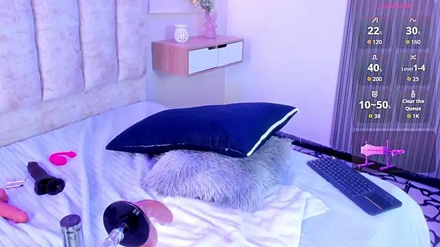 lanna_brunette