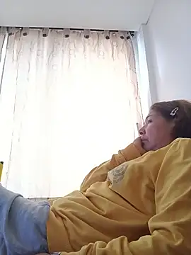 MiaIsabela_ webcam