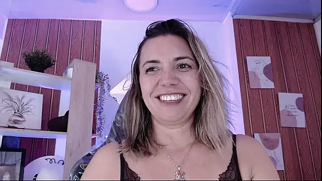 milfsecret69 webcam