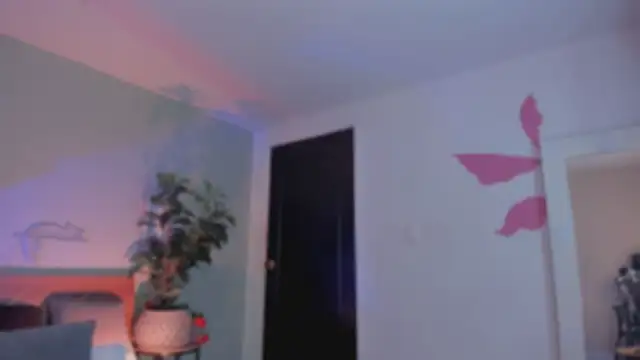 YariRose webcam
