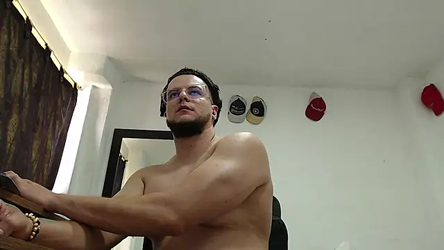 cloudsxxx live cam preview
