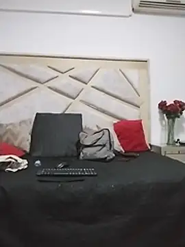 Jade_Roxx