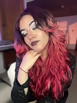 NikkiNix webcam