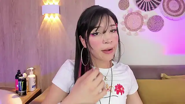 AliiceWonderland_ webcam