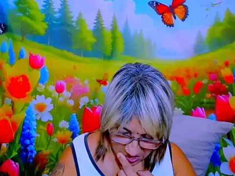 indianroxy webcam