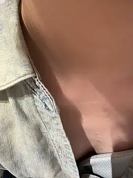 uglyfat (F young) - take off underwear