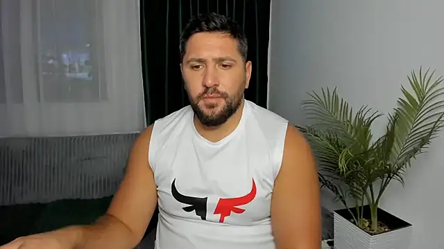 Gold_Alpha_Boy webcam