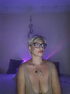 LunaBlaise webcam