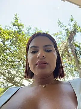 Irina_Velvett webcam