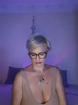 LunaBlaise webcam