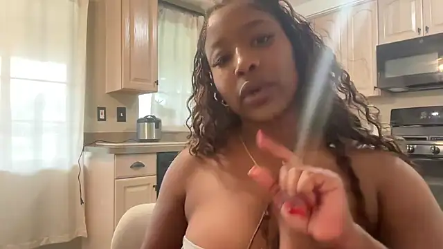 shyebonymilf webcam