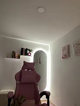 Jenn_Layton webcam