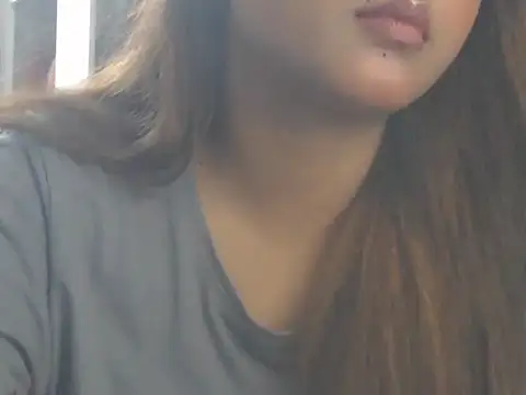 NancyRuvi webcam