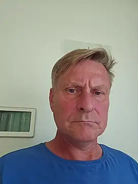 johnnym1 webcam
