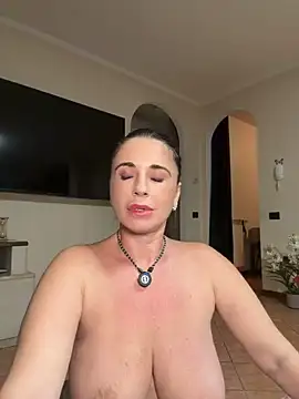 eva pearl