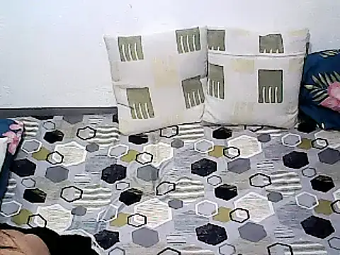 xxhottinybabe webcam
