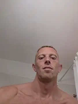 Bloodypleasures webcam