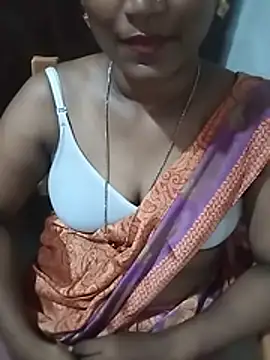 Sirisha_33 webcam