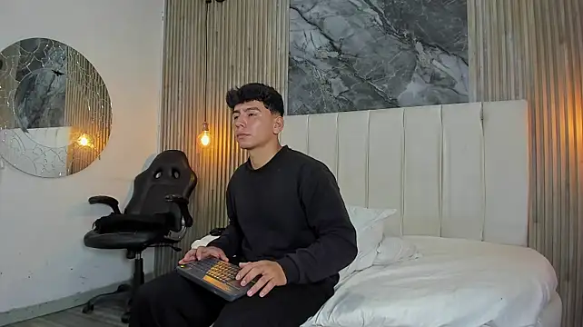 dark_ay webcam