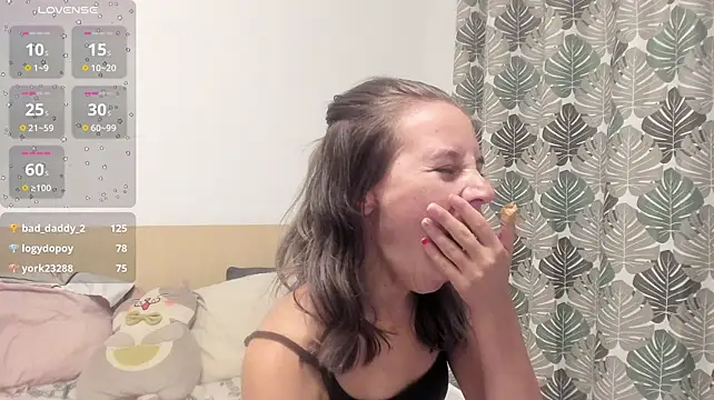 Emma_Tiny69 webcam