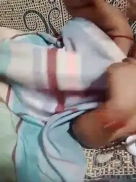 preeti2580 webcam