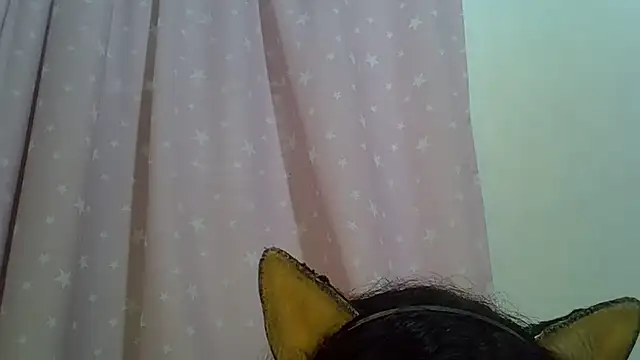 SkinnyKitten webcam