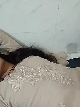 Hot_Riya_999