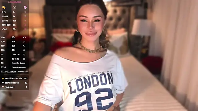 ParisianDoll webcam