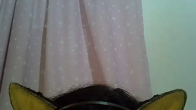 SkinnyKitten webcam