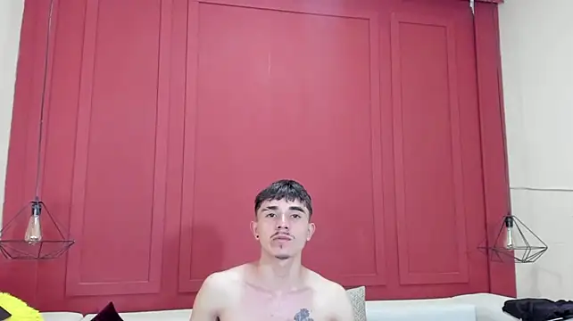 MaximumSteel_ webcam