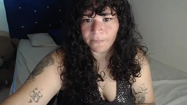 ANGELIQUE_KLANE live cam on StripChat