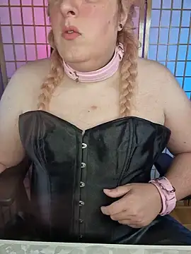 LunaTVOfficial webcam