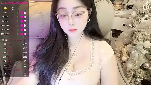 Monica-666888- webcam