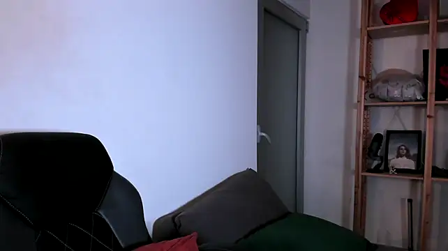 Kirana_Hayes webcam