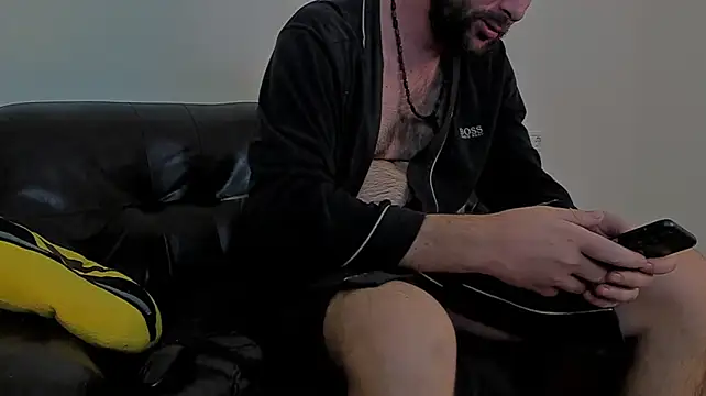 kingmalcom (Ask my age) - cum hard