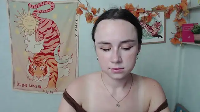 VeryVeryVeryShy_ live cam preview