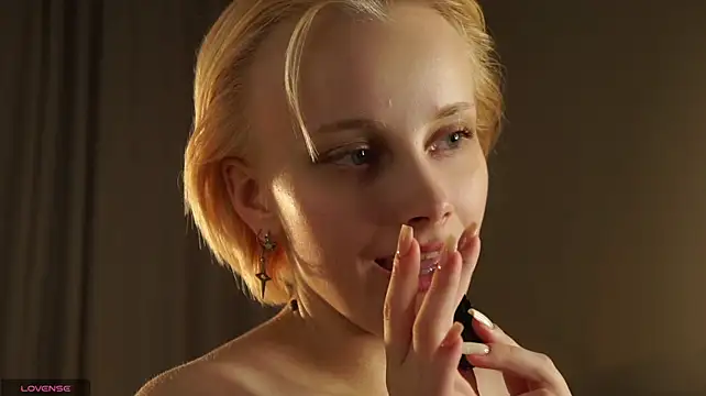 kirstinmcgeady (F teen) - Massage boobs