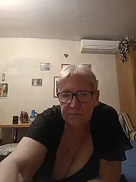 Molli1408 webcam