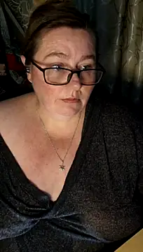 iceprincess2bad4u (F milf) - MAke me #SQUIRT #DADDY