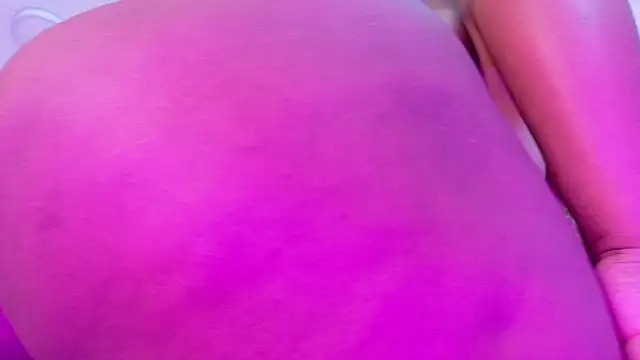 Adelehottman webcam
