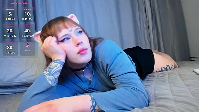 Alice_moonshard webcam