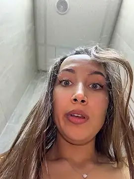 ICrazyOneIRL webcam