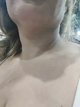 Alisasex@xh webcam