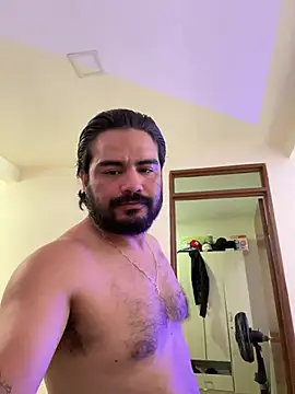 MichaelBear_21 webcam