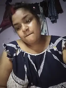 Deborbhavi222 live cam