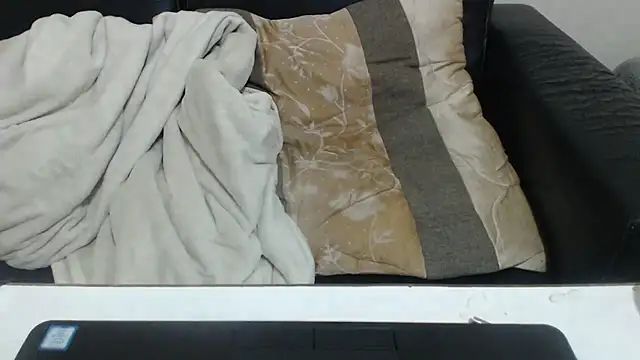 BustyNina41 webcam