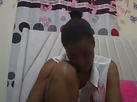 Eebony_Bubbly webcam